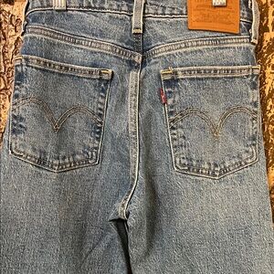 Levi's wedgie straight Jeans 23